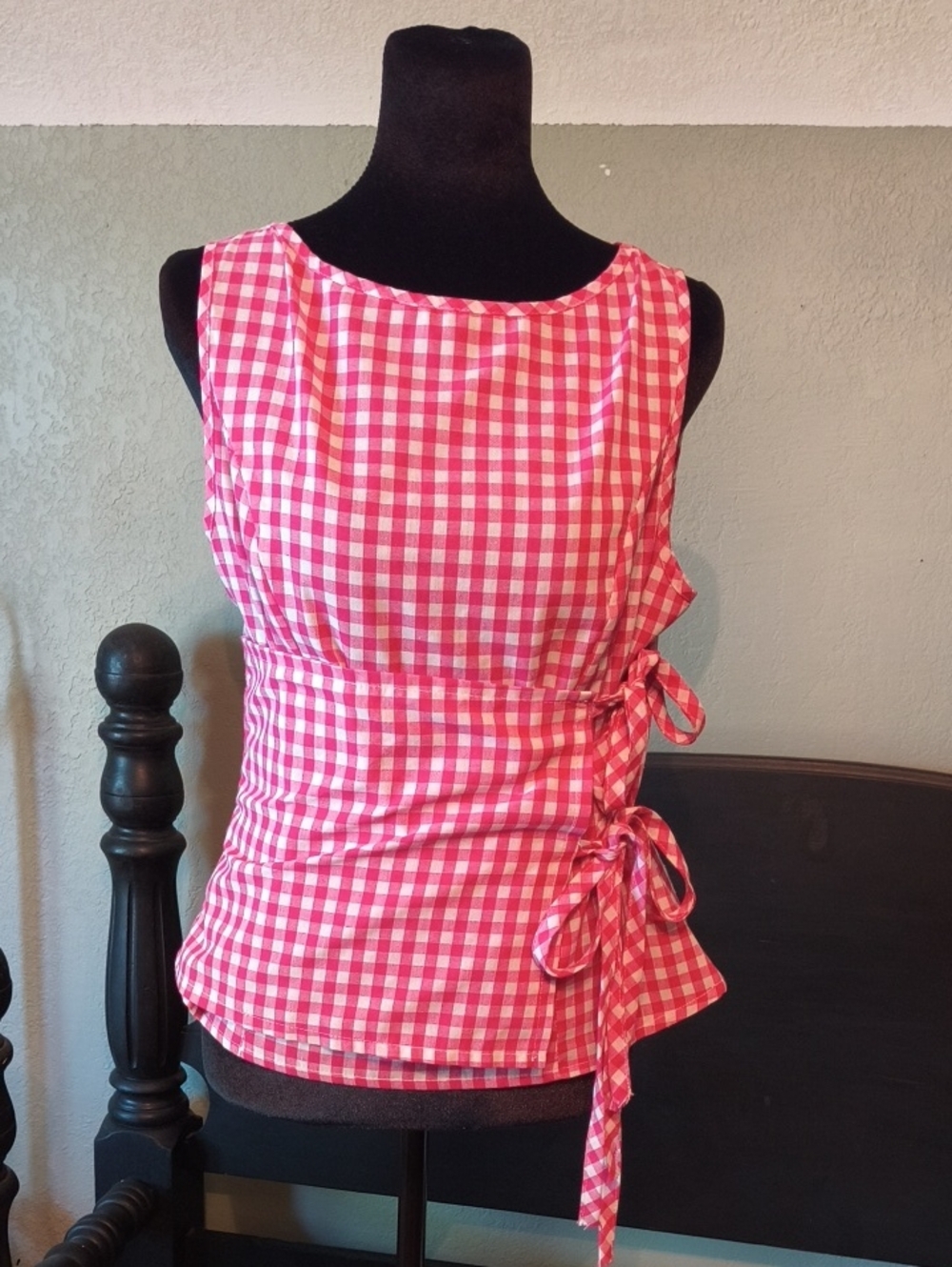 Women’s Pink Gingham Tie-Waist Sleeveless Top